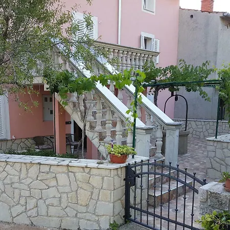Apartment Chuck Vrh  Exterior photo